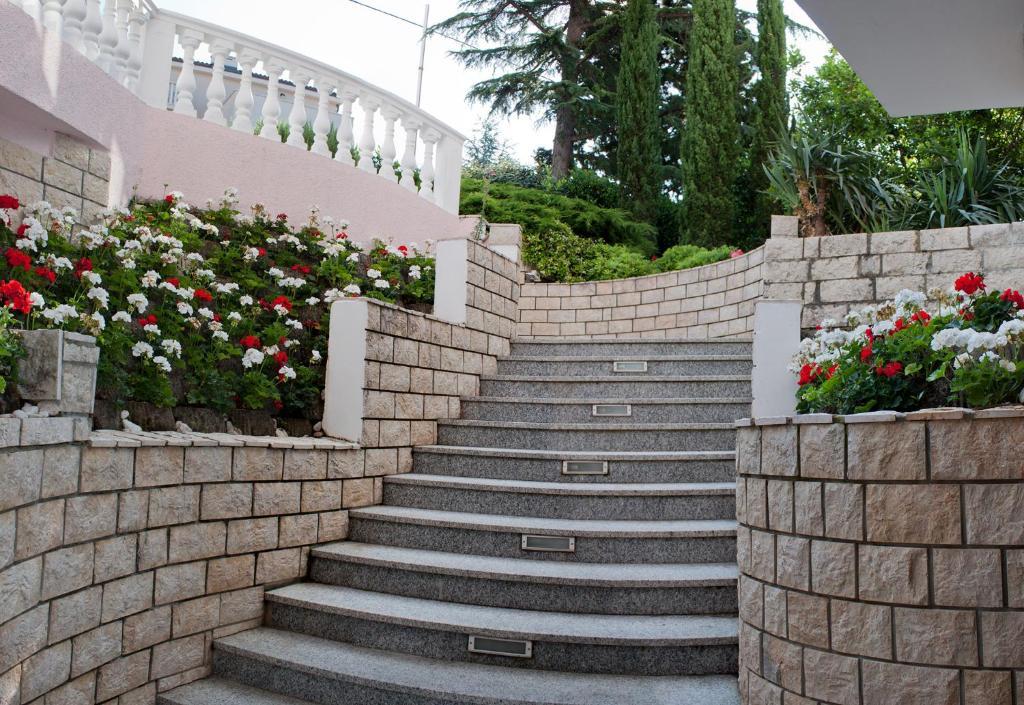 Hotel Vali Dramalj Crikvenica Buitenkant foto